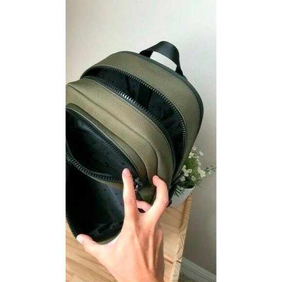 S Michael Kors Kent Sport Utility Large Olive Backpack 37U1LKSC50 Army Green - Picture 6 of 7